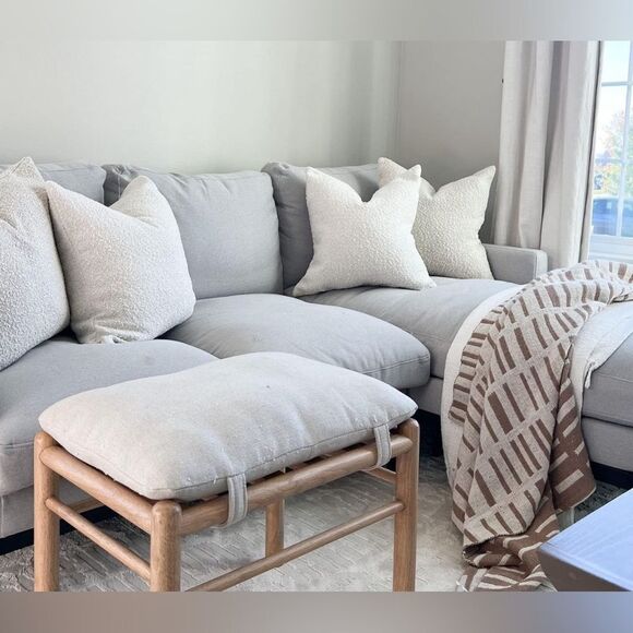 DOMVITUS Off White Boucle Pillow Cover. 18 x 18. Brand New - Picture 2 of 7